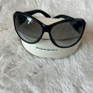 AUTHENTIC YSL BLACK SUNGLASSES